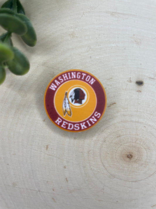 FOOTBALL WASHINGTON COMMANDERS REDSKINS FOCAL